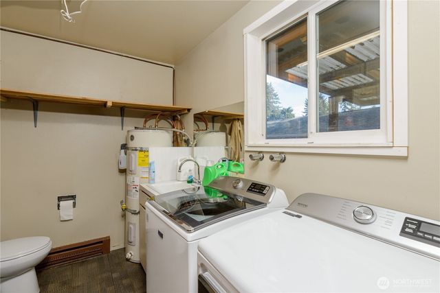 1717 S F Street, Port Angeles, WA 98363