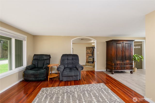 1717 S F Street, Port Angeles, WA 98363