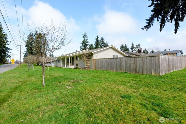 1717 S F Street, Port Angeles, WA 98363