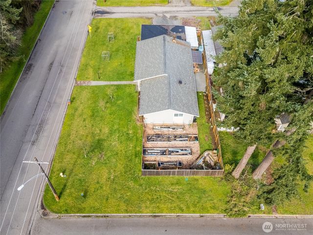 1717 S F Street, Port Angeles, WA 98363