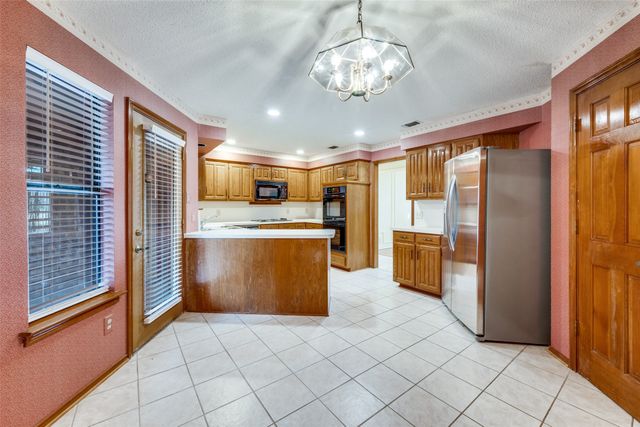 4307 Waycross Drive, Arlington, TX 76016