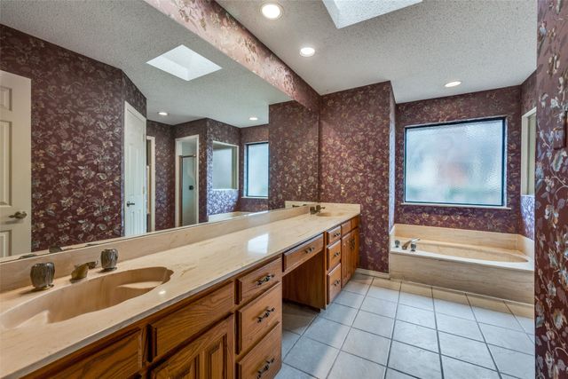 4307 Waycross Drive, Arlington, TX 76016