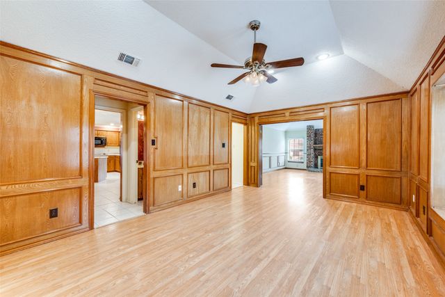 4307 Waycross Drive, Arlington, TX 76016