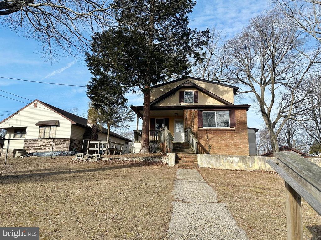 17 SPRUCE LANE, Clementon, NJ 08021