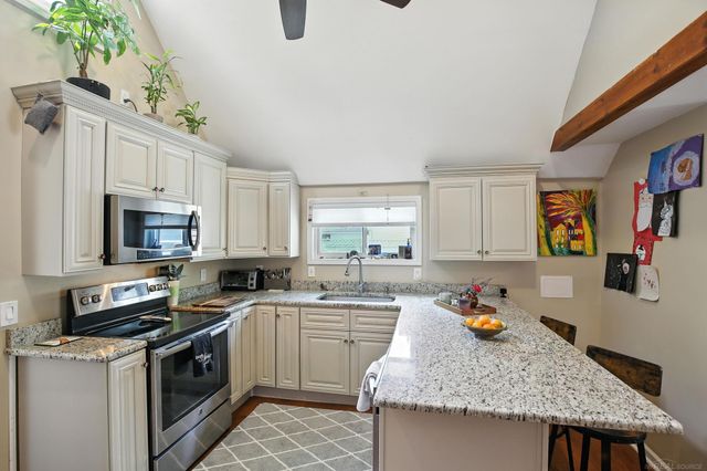 229 W Flint Street, Lake Orion, MI 48362