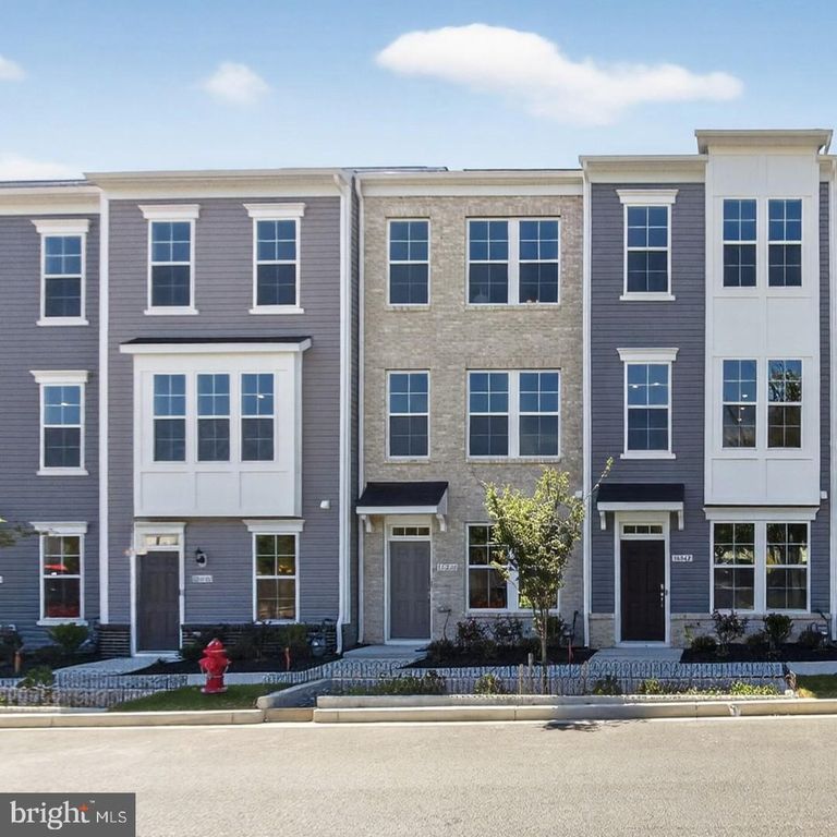 10036 HARPER VALE RD, Montgomery Village, MD 20886