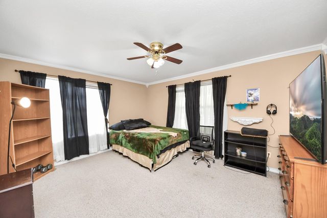 17106 Moss Oaks Drive, Conroe, TX 77385