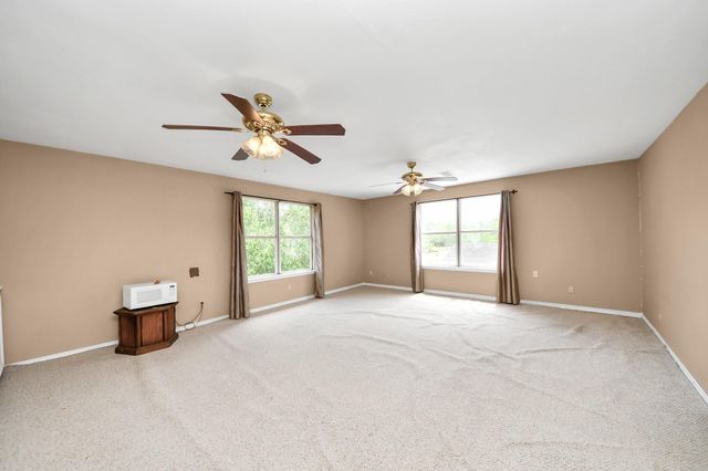 17106 Moss Oaks Drive, Conroe, TX 77385