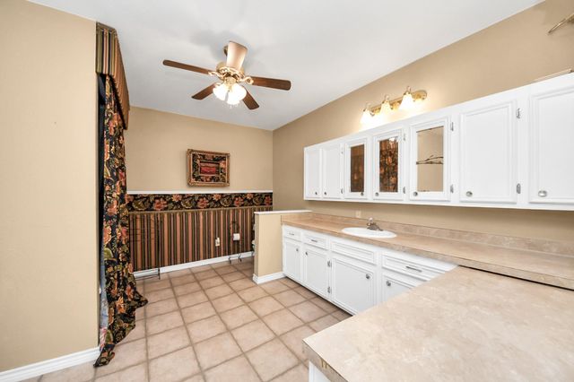 17106 Moss Oaks Drive, Conroe, TX 77385