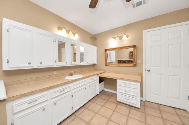17106 Moss Oaks Drive, Conroe, TX 77385