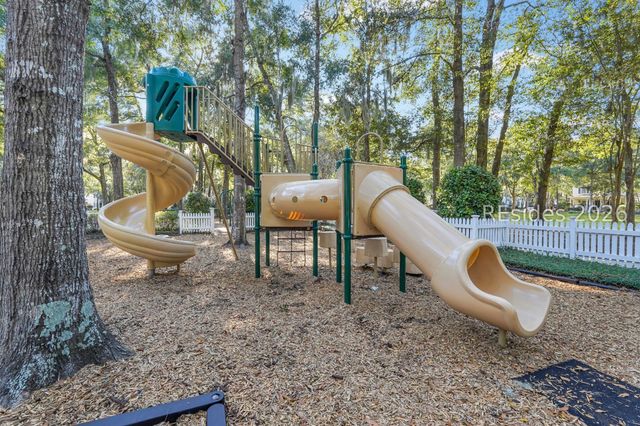 136 Regent Ave, Bluffton, SC 29910