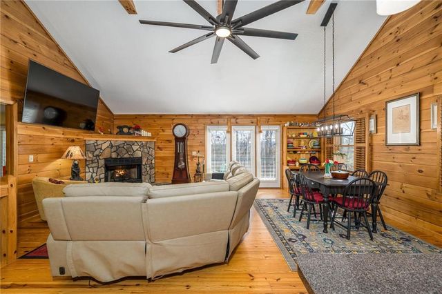 48 Palisade Drive, Ellijay, GA 30540