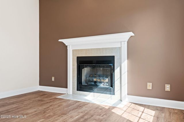 100 Brookside Court, Jacksonville, NC 28546