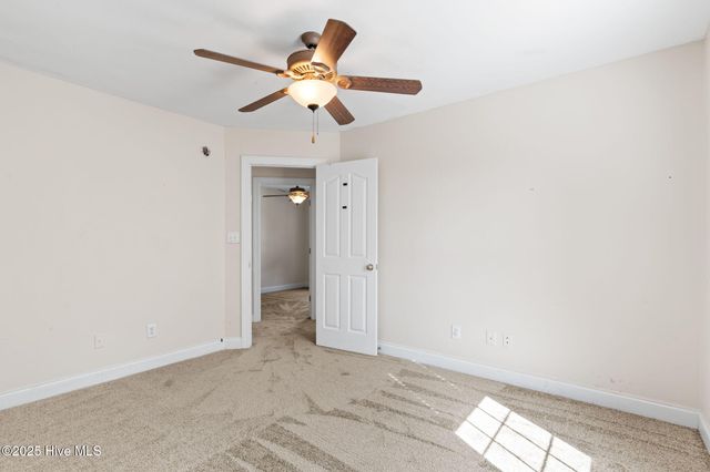 100 Brookside Court, Jacksonville, NC 28546