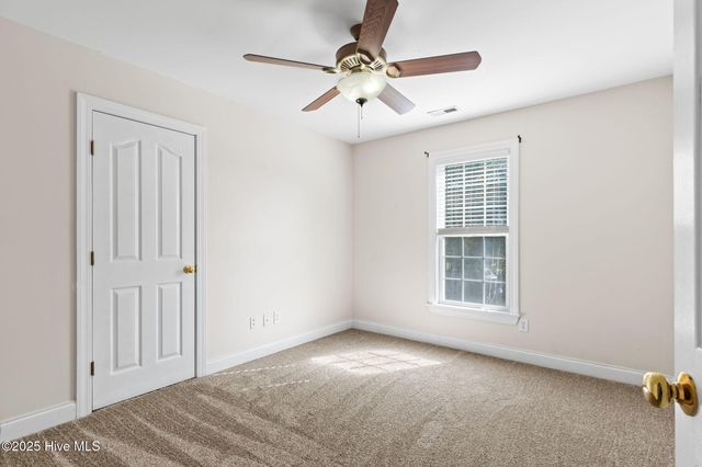 100 Brookside Court, Jacksonville, NC 28546