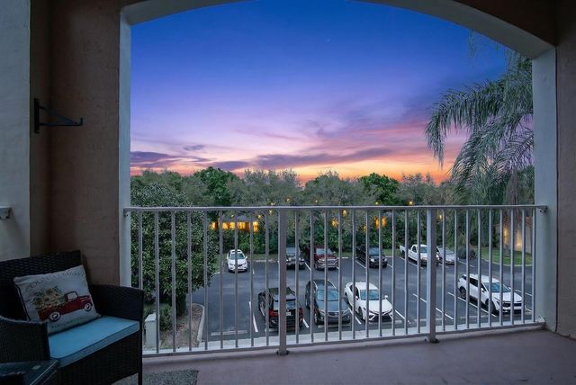 1640 N 42nd Circle Unit 305, Vero Beach, FL 32967