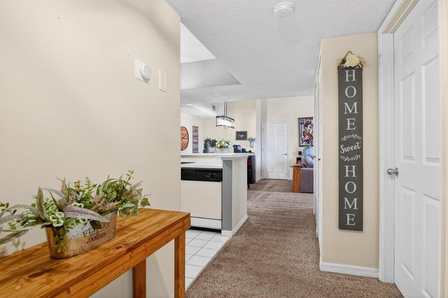 1640 N 42nd Circle Unit 305, Vero Beach, FL 32967