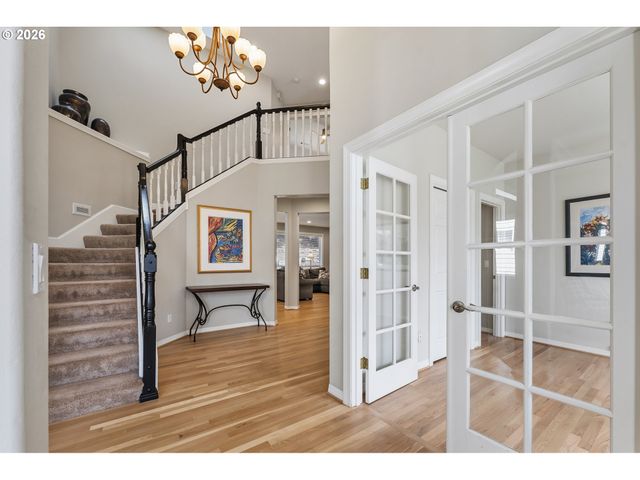 5707 RIDGETOP Ct, Lake Oswego, OR 97035