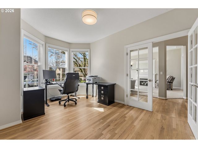 5707 RIDGETOP Ct, Lake Oswego, OR 97035