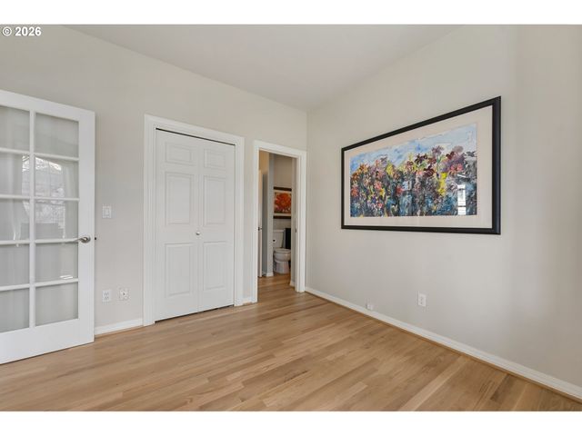 5707 RIDGETOP Ct, Lake Oswego, OR 97035