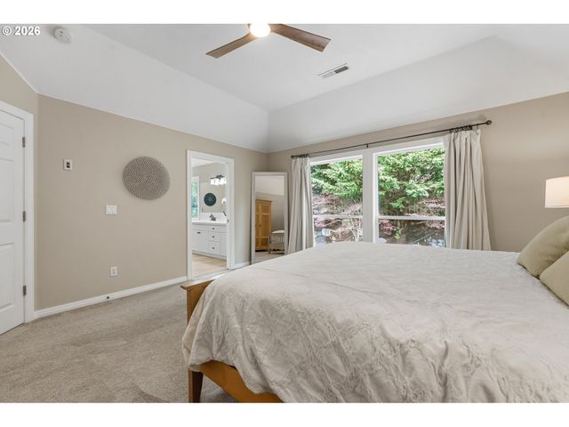 5707 RIDGETOP Ct, Lake Oswego, OR 97035