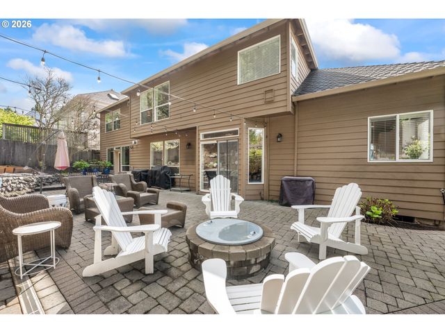 5707 RIDGETOP Ct, Lake Oswego, OR 97035