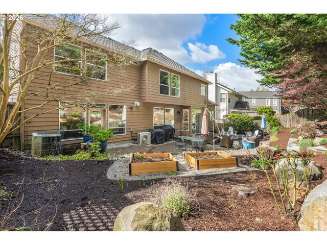 5707 RIDGETOP Ct, Lake Oswego, OR 97035