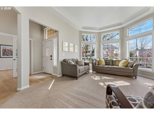 5707 RIDGETOP Ct, Lake Oswego, OR 97035