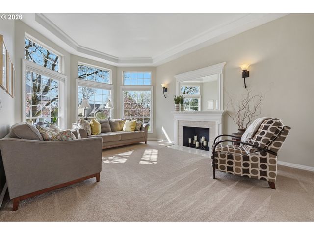 5707 RIDGETOP Ct, Lake Oswego, OR 97035