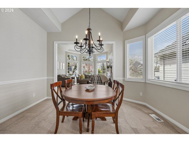 5707 RIDGETOP Ct, Lake Oswego, OR 97035