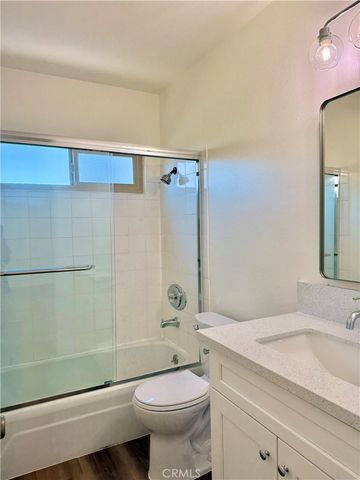 1651 Golden Gate 9, Los Angeles, CA 90026