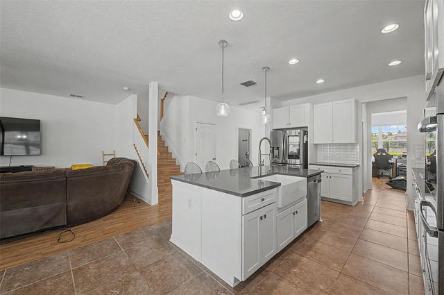 19462 ROSEMOOR AVENUE, Lutz, FL 33558