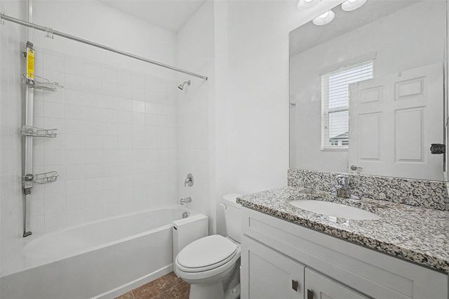 19462 ROSEMOOR AVENUE, Lutz, FL 33558