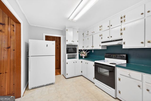 4102 Belvedere Drive, Gainesville, GA 30506