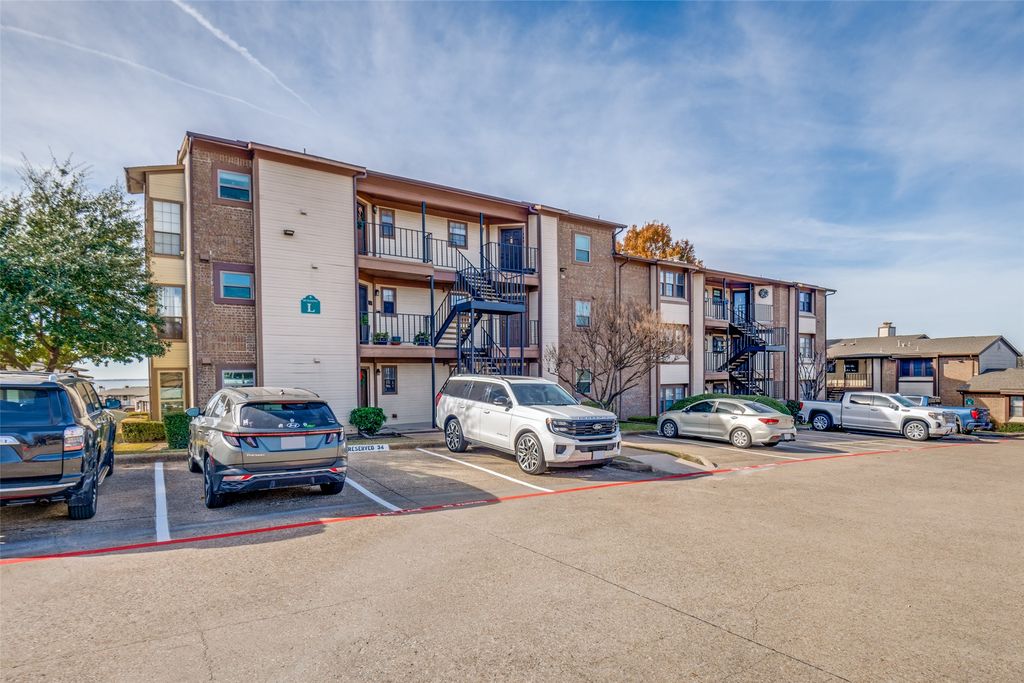 140 Henry M Chandler Drive, Rockwall, TX 75032