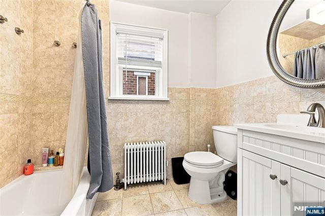 680 Northumberland Road, Teaneck, NJ 07666