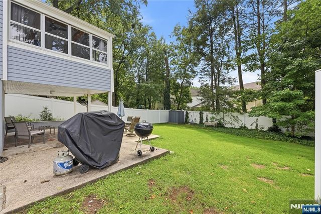 680 Northumberland Road, Teaneck, NJ 07666