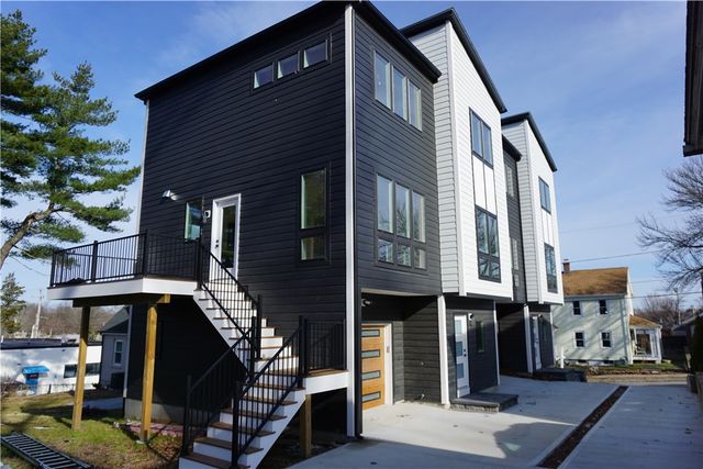 152 Colonial Road 152, Providence, RI 02906