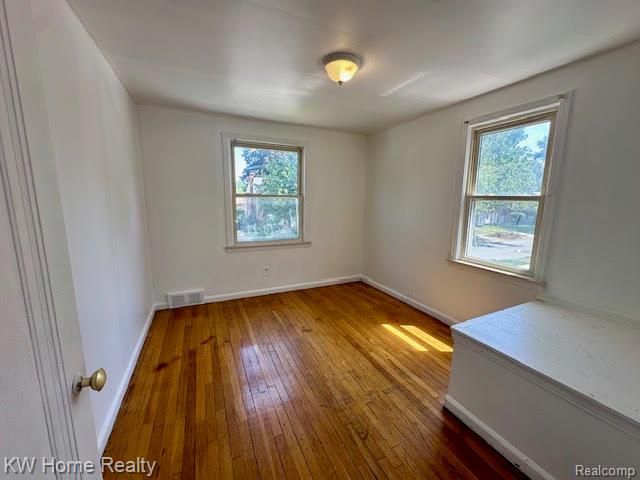 18477 Lindsay Street, Detroit, MI 48235
