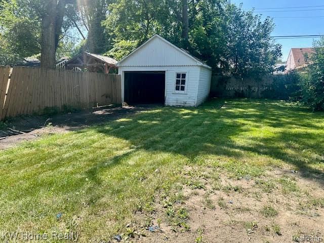 18477 Lindsay Street, Detroit, MI 48235