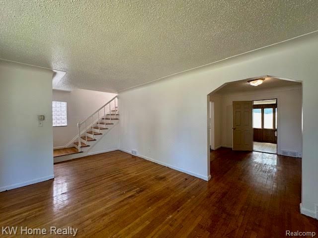 18477 Lindsay Street, Detroit, MI 48235