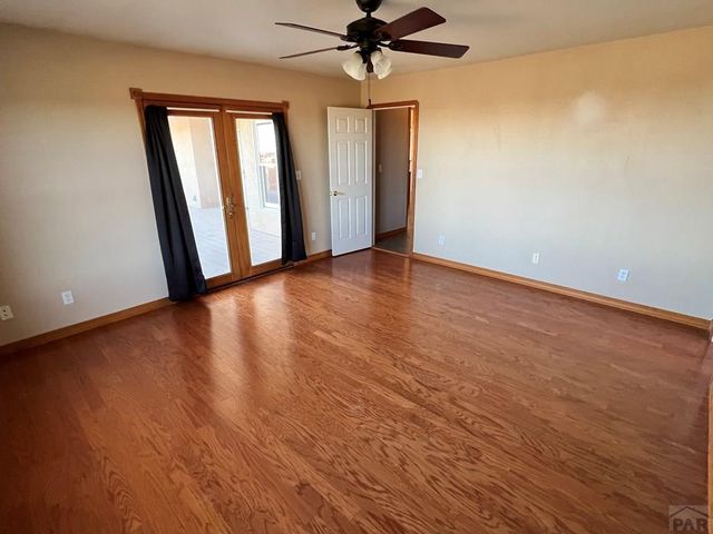5148 Little Raven Dr, Colorado City, CO 81019