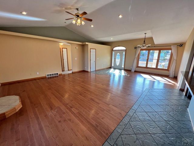 5148 Little Raven Dr, Colorado City, CO 81019