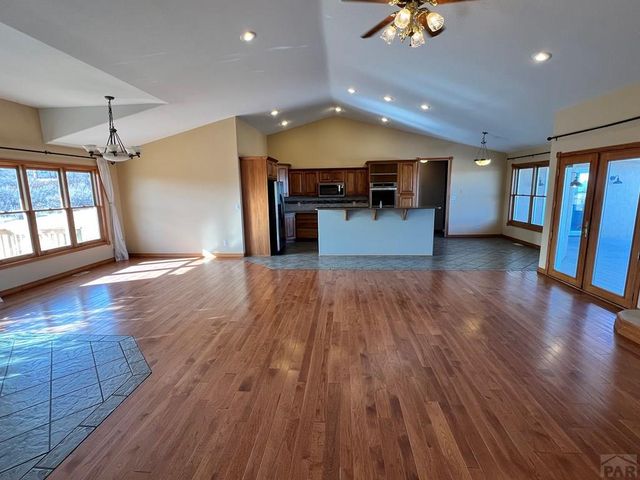 5148 Little Raven Dr, Colorado City, CO 81019