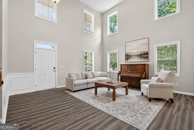 110 Renwick Drive, Senoia, GA 30276