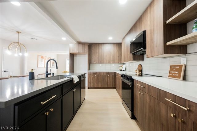 1701 Canosa Avenue, Las Vegas, NV 89104