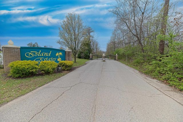 76 Sunwatch Drive, Huntington, WV 25705