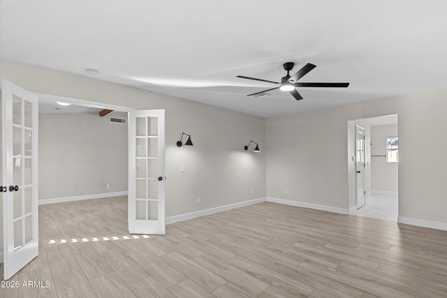 2366 E BECKER Lane, Phoenix, AZ 85028