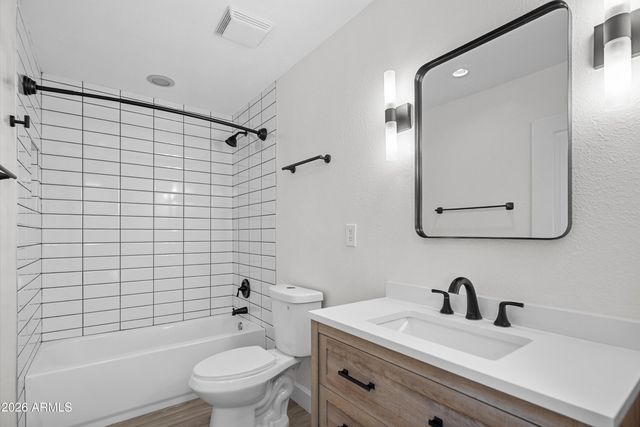 2366 E BECKER Lane, Phoenix, AZ 85028