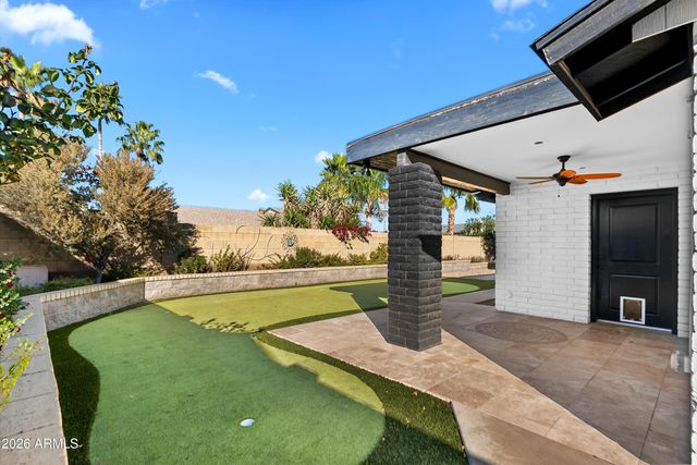 2366 E BECKER Lane, Phoenix, AZ 85028